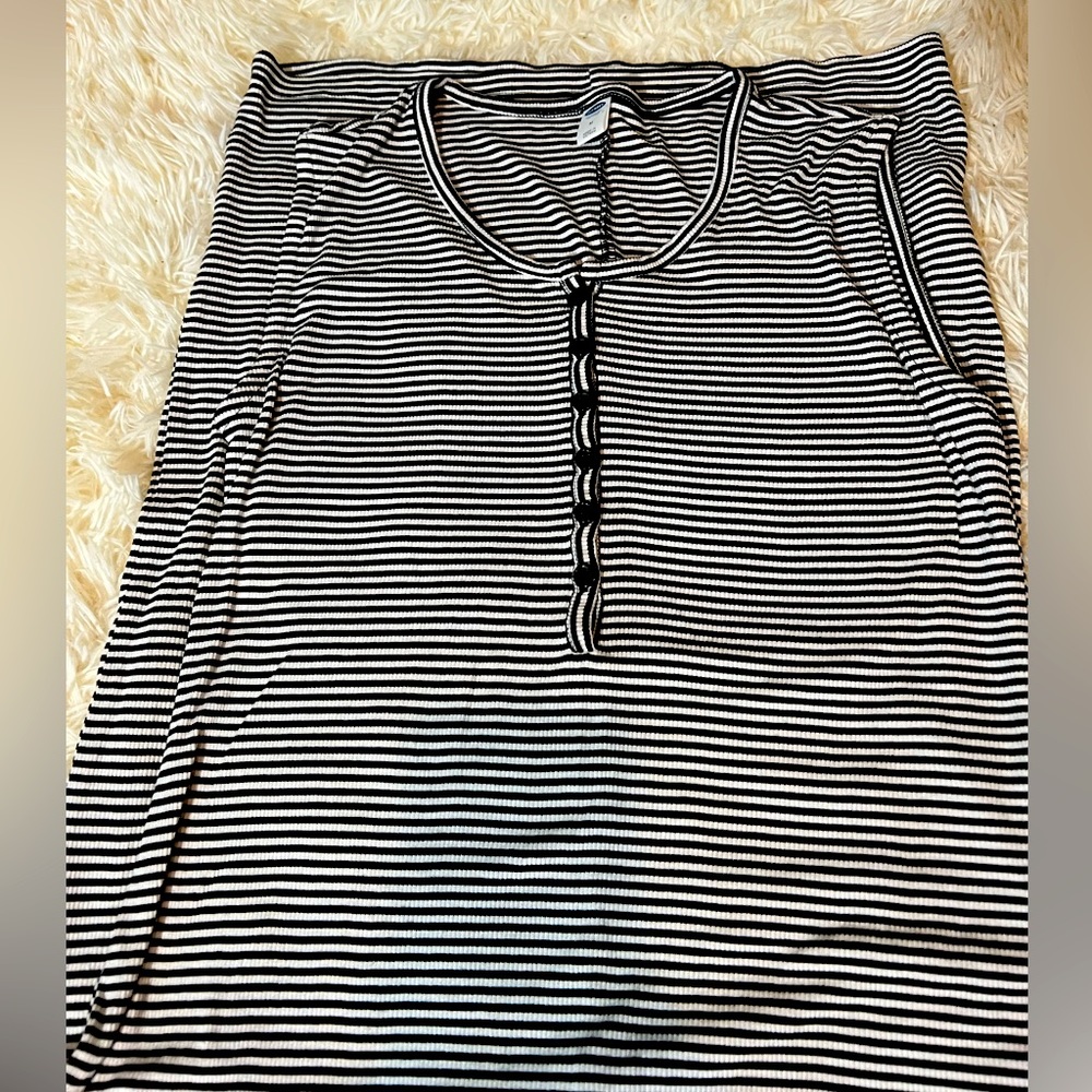 Old Navy Ribbed Midi Dress